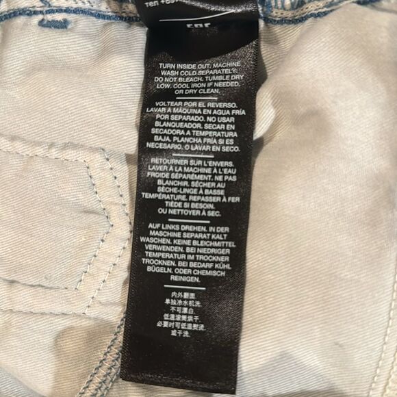 🔥HP🔥 NWT JEN7 BY 7 For All Mankind Flower Embroidered Cropped Kick Jeans Size 18 - Picture 6 of 8